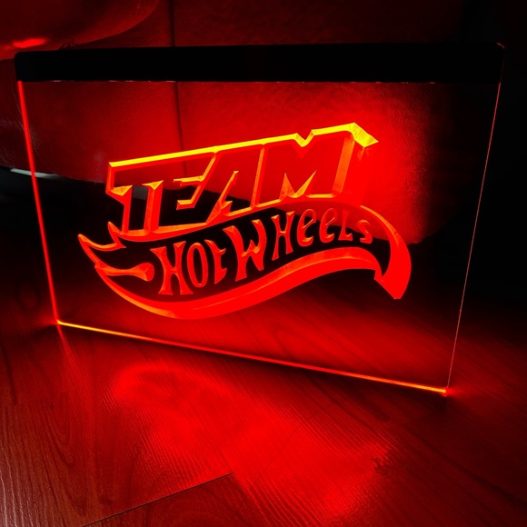 TEAM HOT WHEELS LED NEON LIGHT SIGN 8x12 - Picture 2 of 3